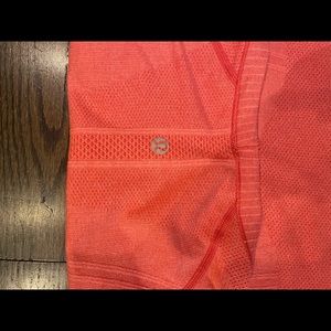 Lululemon Coral Swiftly Long sleeve Size 6